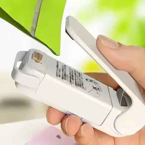 Mini Sealing Machine – Portable Food Bag Sealer, Heat Sealer for Plastic Bags & Snacks